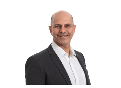 Team member at Netzer working on advanced position sensing technologies